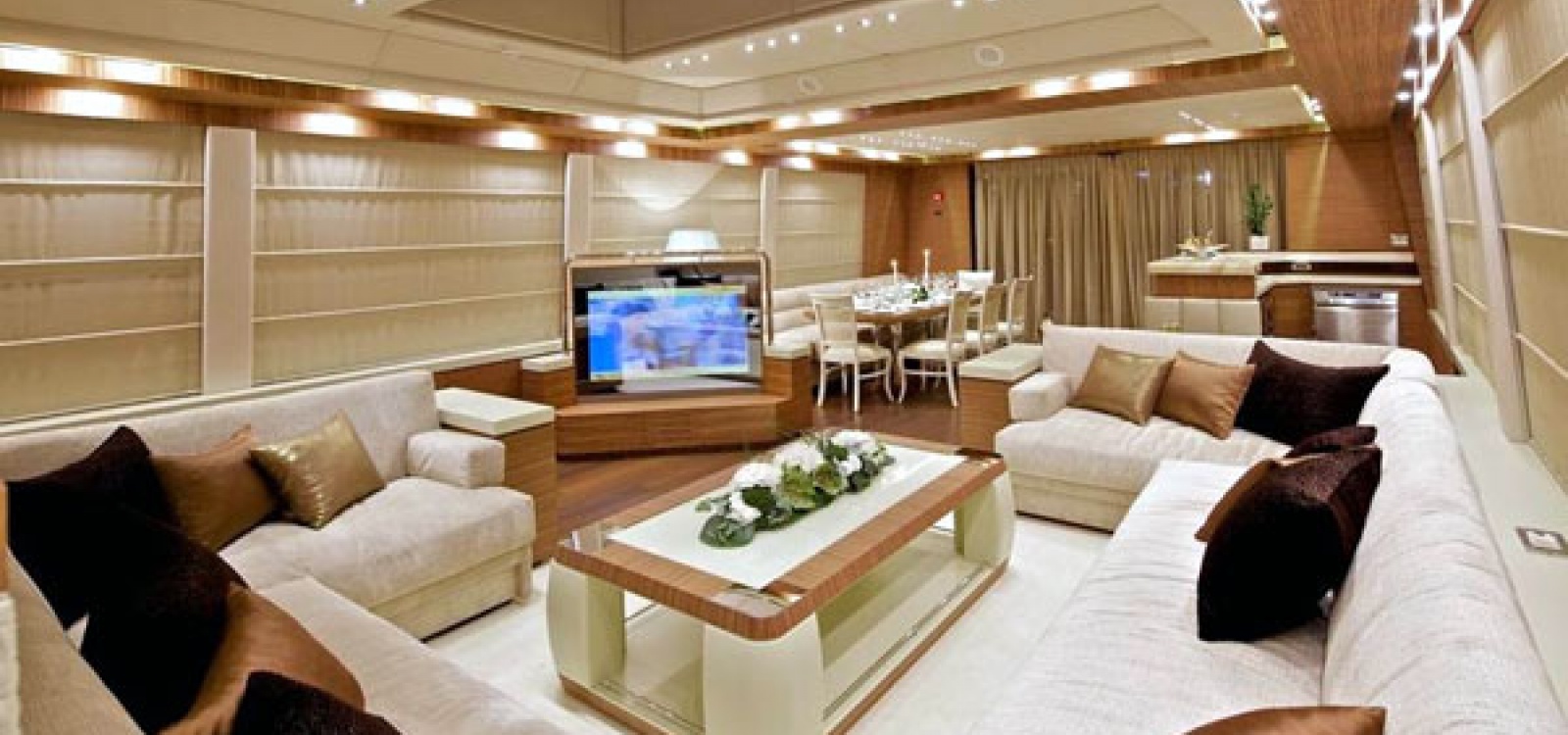 5 Rooms, Motor Yacht, For Charter, 8 Bathrooms, Listing ID 1042